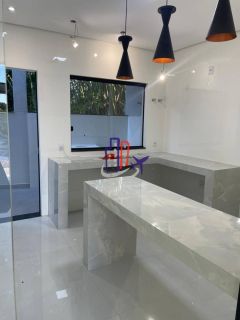 Casa Para Vender com 03 quartos 01 suítes no bairro Tropical em Contagem