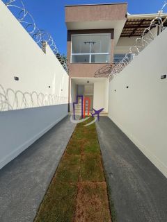 Casa Para Vender com 03 quartos no bairro Duque de Caxias em Betim