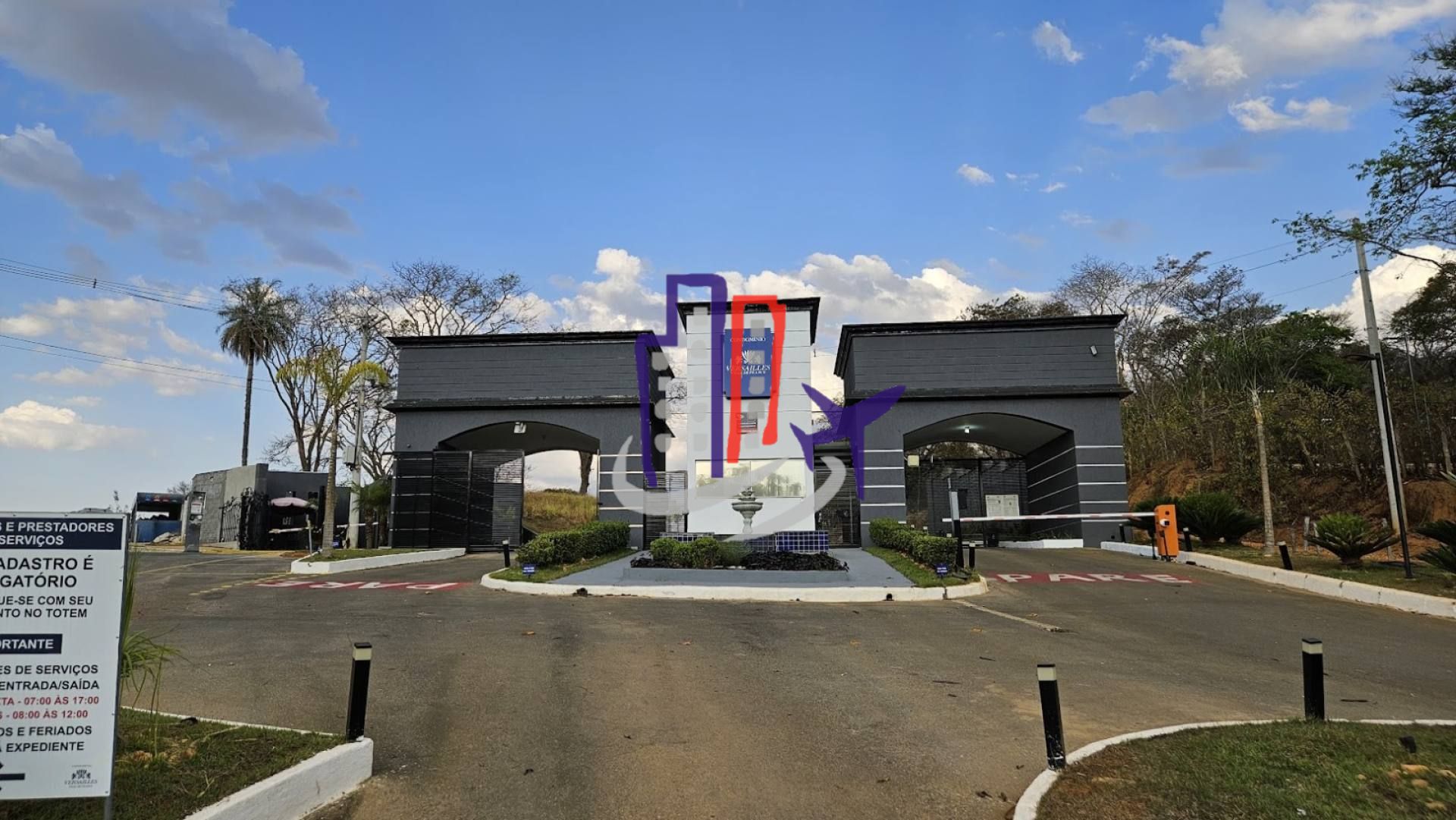 Lote / Terreno de Condomínio Para Vender no Condomínio Versailles Ville de France em Lagoa Santa