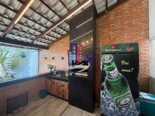 Casa Para Vender com 03 quartos 01 suítes no bairro Tropical em Contagem