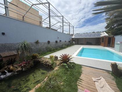 Casa Para Vender com 03 quartos 01 suítes no bairro Tropical em Contagem