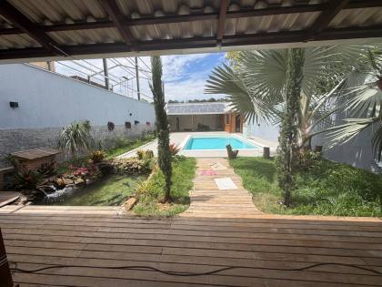 Casa Para Vender com 03 quartos 01 suítes no bairro Tropical em Contagem