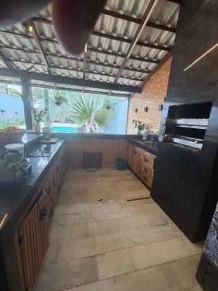 Casa Para Vender com 03 quartos 01 suítes no bairro Tropical em Contagem