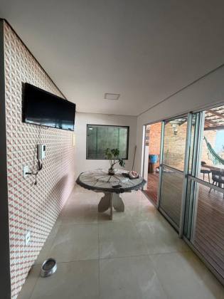 Casa Para Vender com 03 quartos 01 suítes no bairro Tropical em Contagem