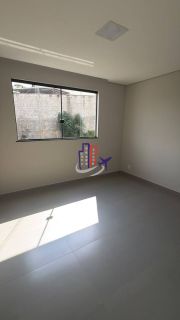 Casa Para Vender com 03 quartos 01 suíte no bairro Vila Verde em Betim