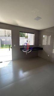 Casa Para Vender com 03 quartos 01 suíte no bairro Vila Verde em Betim
