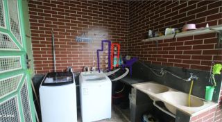 Casa Para Vender com 04 quartos 01 suíte no bairro Conjunto Água Branca em Contagem