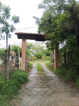 Sítio Para Vender com 03 quartos 02 suítes no bairro Tupã em Contagem