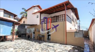 Casa Para Vender com 04 quartos 02 suítes no bairro Camilo Alves em Contagem