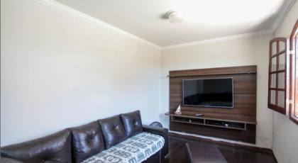 Casa Para Vender com 04 quartos 02 suítes no bairro Camilo Alves em Contagem