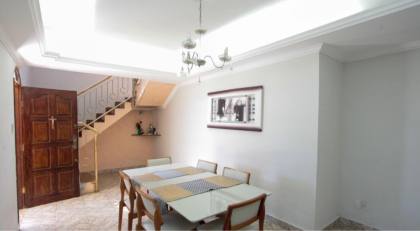 Casa Para Vender com 04 quartos 02 suítes no bairro Camilo Alves em Contagem