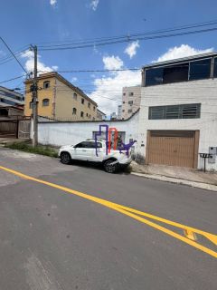Casa Para Vender com 02 quartos no bairro Europa em Contagem