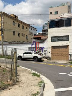 Casa Para Vender com 02 quartos no bairro Europa em Contagem