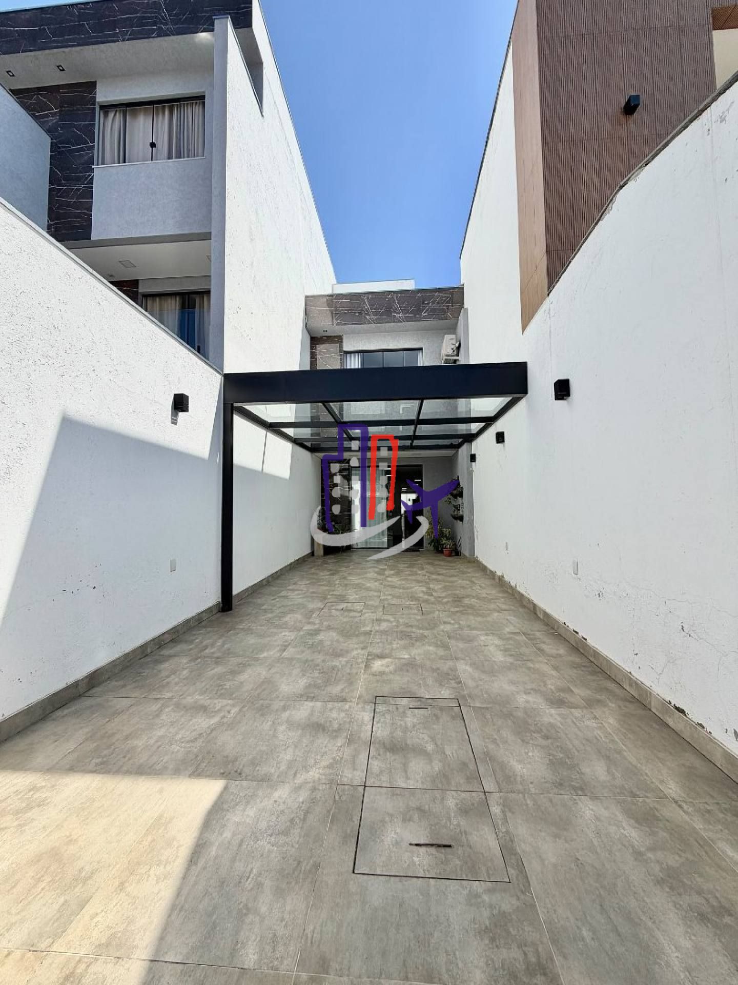 Casa Para Vender com 3 quartos 1 suítes no bairro Xangri-lá em Contagem