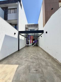 Casa Para Vender com 3 quartos 1 suítes no bairro Xangri-lá em Contagem