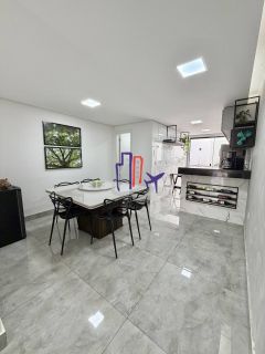 Casa Para Vender com 3 quartos 1 suítes no bairro Xangri-lá em Contagem