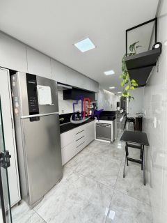 Casa Para Vender com 3 quartos 1 suítes no bairro Xangri-lá em Contagem