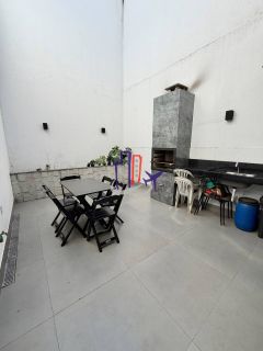 Casa Para Vender com 3 quartos 1 suítes no bairro Xangri-lá em Contagem