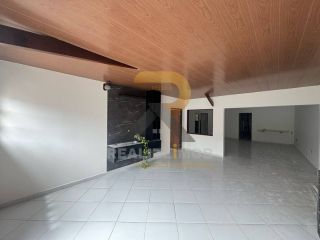 Casa á Venda por trás da Academia Ômega 3 - Caruaru-PE