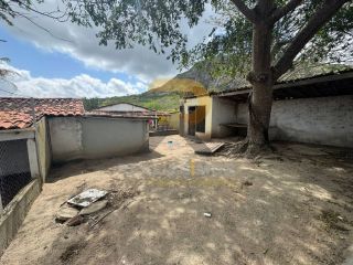 Casa no Campo á Venda próximo a Vila Peladas