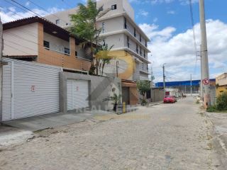 Casa disponível para Aluguel ao lado do Supermercado Mix Mateus do Kennedy - Caruaru-PE