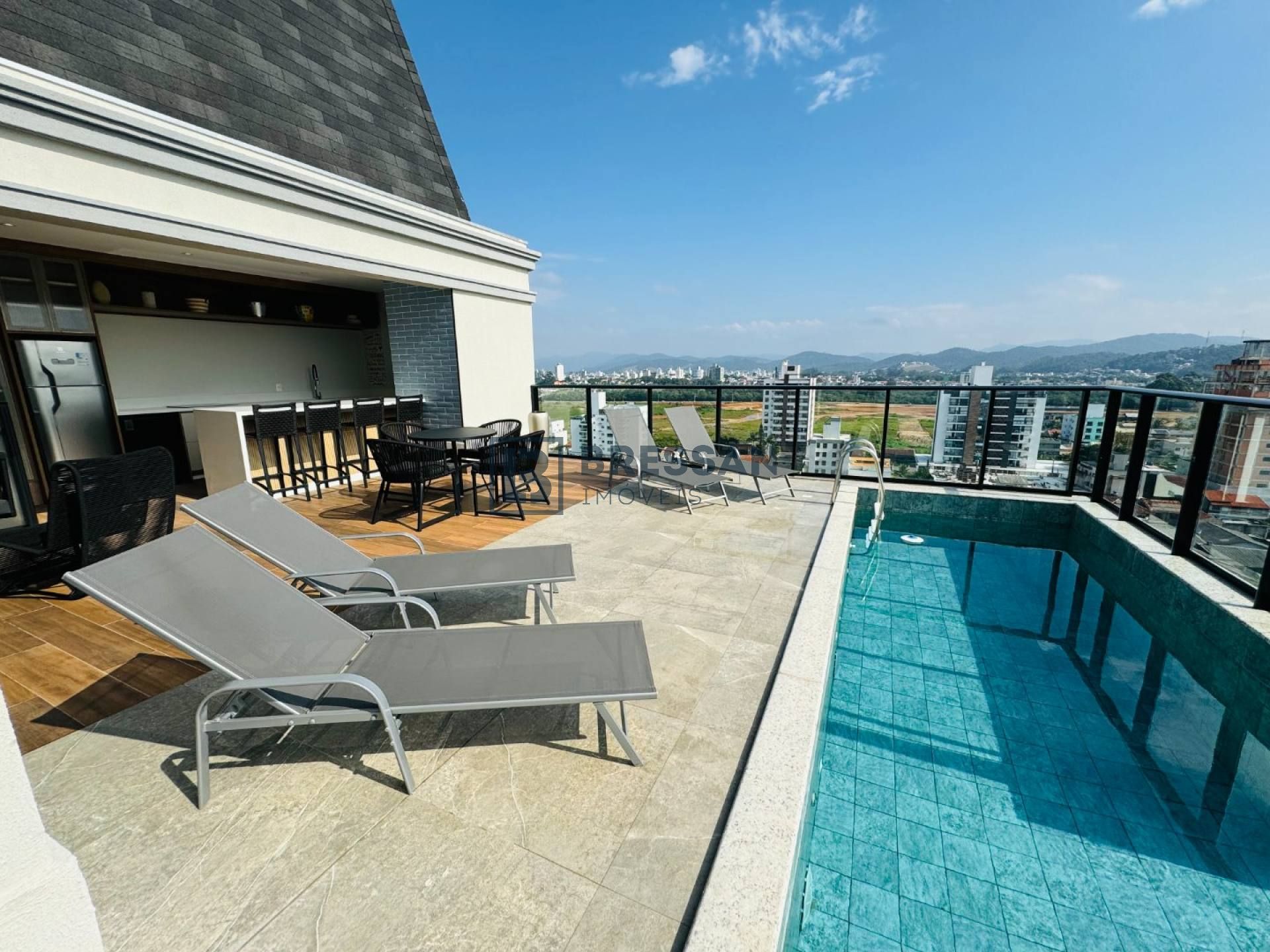 APARTAMENTO NO BAIRRO SÃO FRANCISCO DE ASSIS, CAMBORIÚ-SC