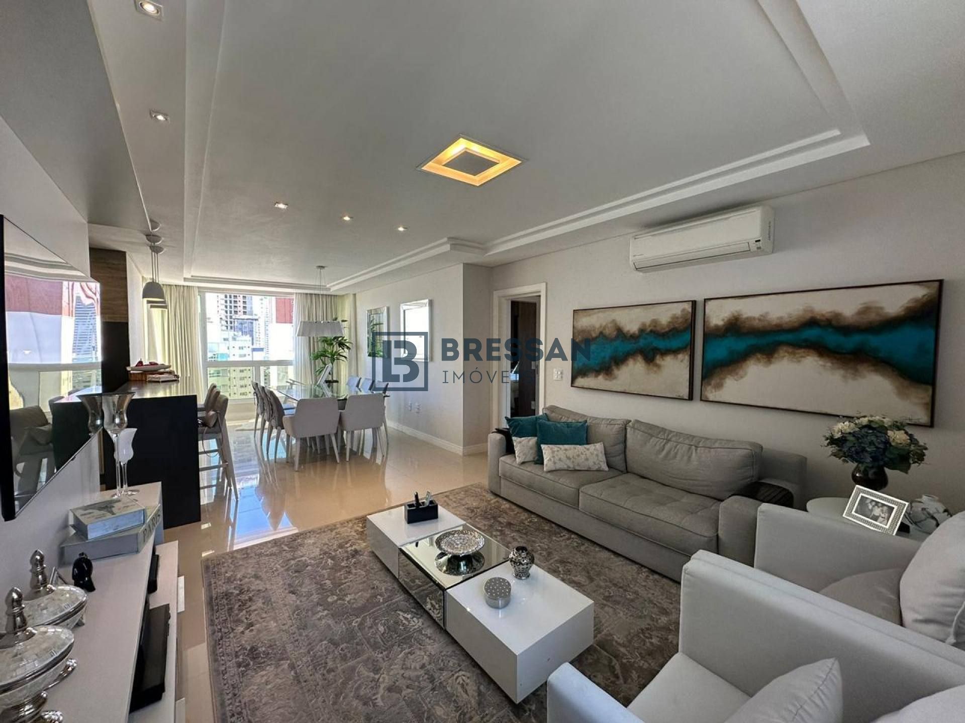 APARTAMENTO MOBILIADO EM BALNEÁRIO CAMBORIÚ