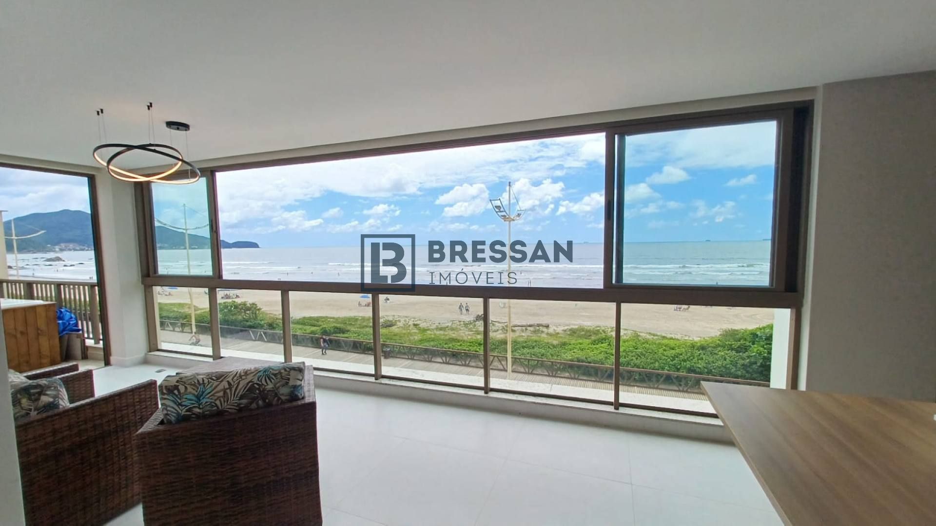 APARTAMENTO FRENTE MAR EM NAVEGANTES