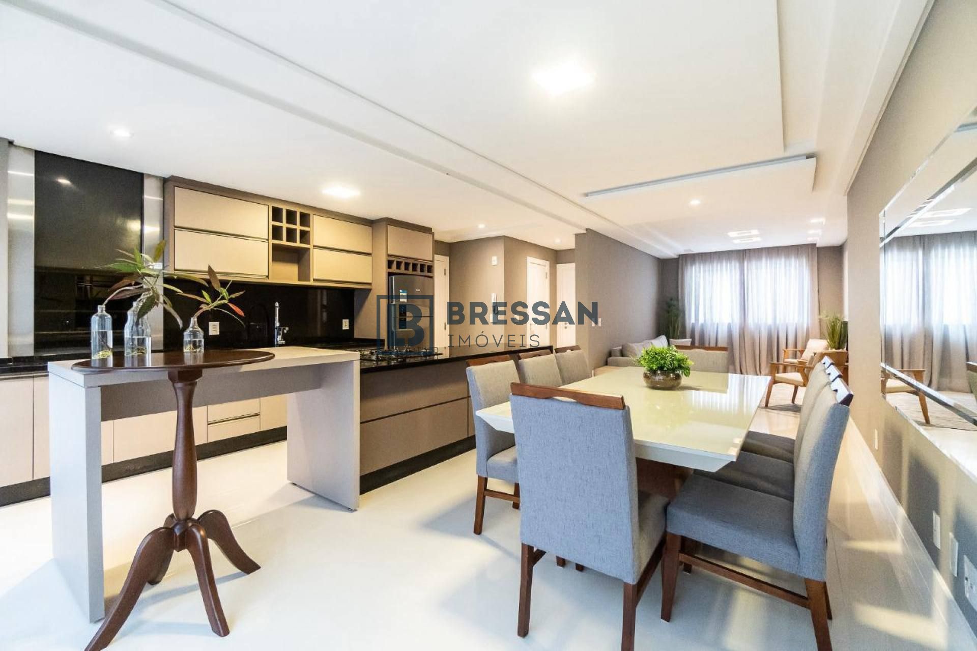 APARTAMENTO EM BALNEÁRIO CAMBORIÚ