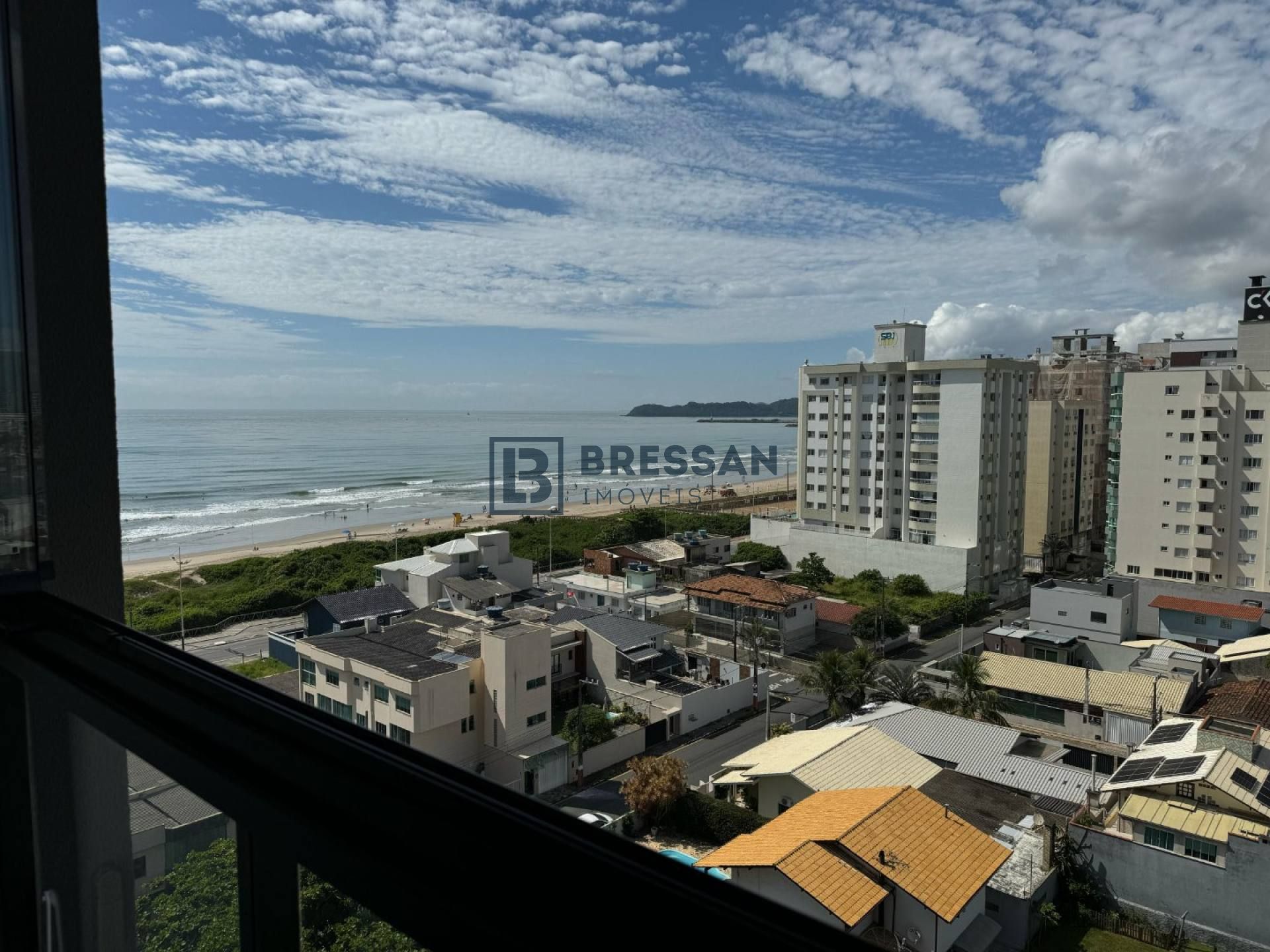 APARTAMENTO NO CENTRO DE NAVEGANTES