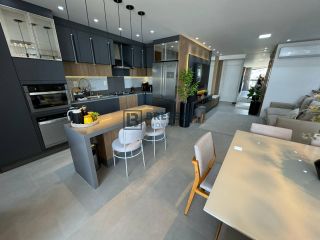 APARTAMENTO NO CENTRO DE NAVEGANTES