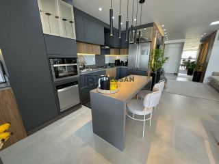 APARTAMENTO NO CENTRO DE NAVEGANTES