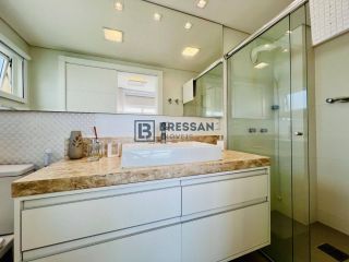 APARTAMENTO FRENTE MAR EM BALNEÁRIO CAMBORIÚ