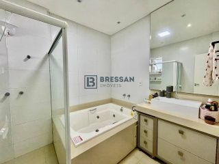 APARTAMENTO NA MEIA PRAIA EM ITAPEMA/SC