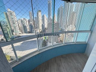 APARTAMENTO EM BALNEÁRIO CAMBORIÚ