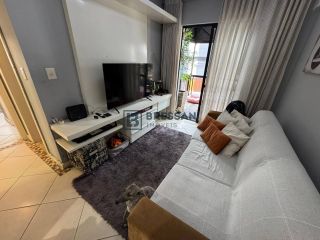 APARTAMENTO MOBILIADO À VENDA NO CENTRO DE BALNEÁRIO CAMBORIÚ