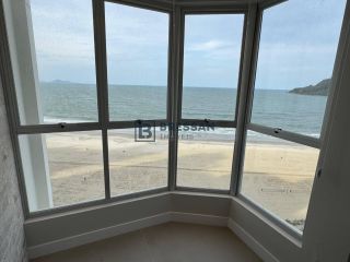APARTAMENTO FRENTE MAR À VENDA EM BALNEÁRIO CAMBORIÚ/SC