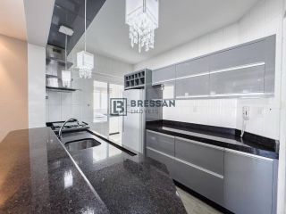 APARTAMENTO MOBILIADO À VENDA NO CENTRO DE BALNEÁRIO CAMBORIÚ/SC