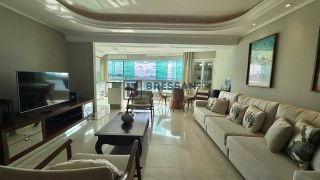 APARTAMENTO FRENTE MAR À VENDA EM BALNEÁRIO CAMBORIÚ