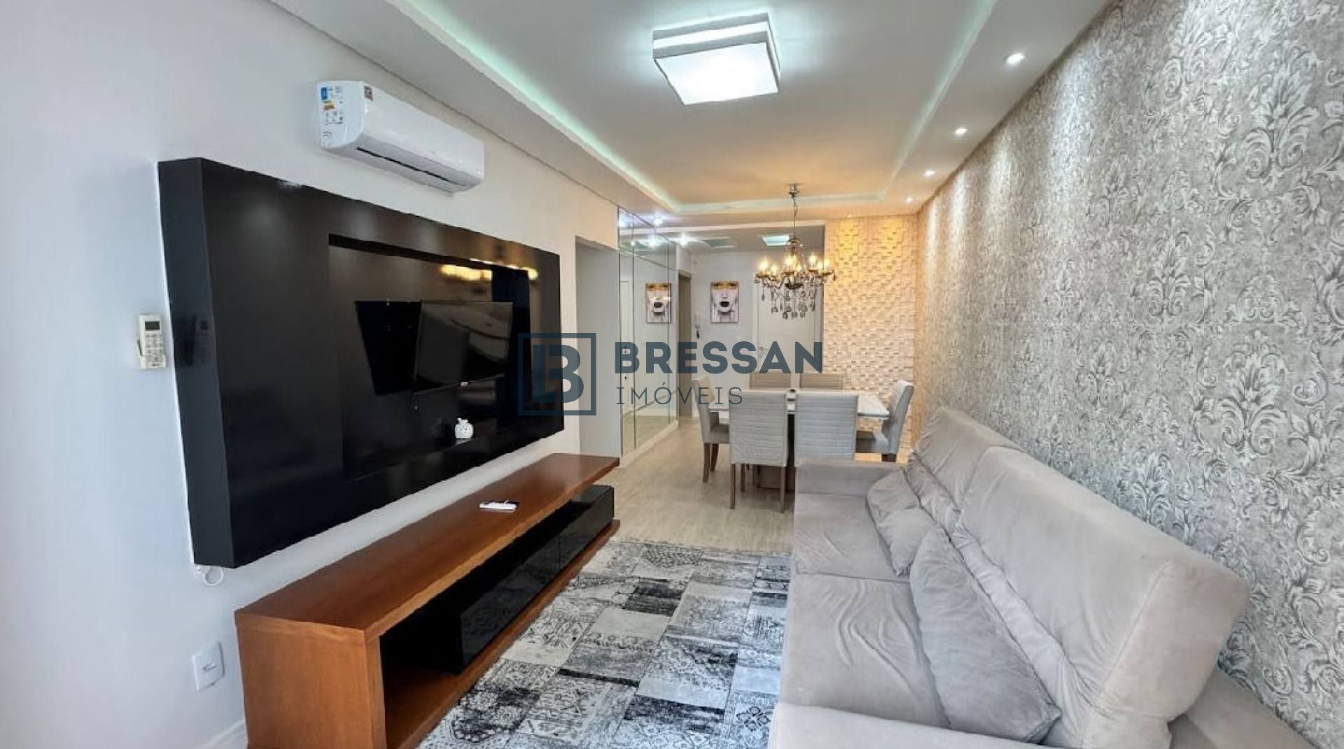 APARTAMENTO MOBILIADO À VENDA NO CENTRO DE BALNEÁRIO CAMBORIÚ/SC