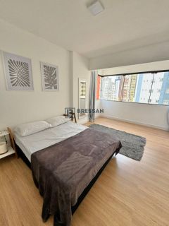 APARTAMENTO MOBILIADO À VENDA NO CENTRO DE BALNEÁRIO CAMBORIÚ/SC