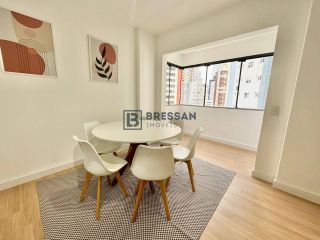 APARTAMENTO MOBILIADO À VENDA NO CENTRO DE BALNEÁRIO CAMBORIÚ/SC