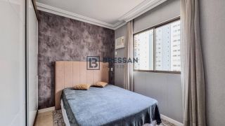 APARTAMENTO À VENDA NO CENTRO DE BALNEÁRIO CAMBORIÚ/SC