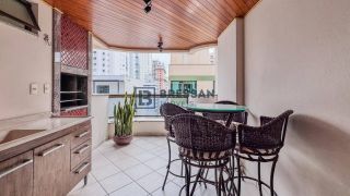 APARTAMENTO À VENDA NO CENTRO DE BALNEÁRIO CAMBORIÚ/SC