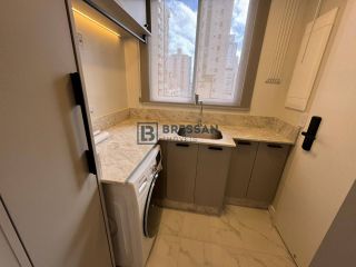 APARTAMENTO À VENDA NO CENTRO DE BALNEÁRIO CAMBORIÚ-SC