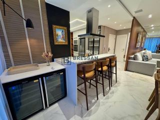 APARTAMENTO À VENDA NO CENTRO DE BALNEÁRIO CAMBORIÚ-SC