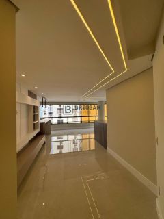 APARTAMENTO À VENDA NO CENTRO DE BALNEÁRIO CAMBORIÚ