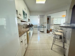 APARTAMENTO À VENDA NO CENTRO DE BALNEÁRIO CAMBORIÚ-SC