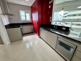 APARTAMENTO À VENDA NO CENTRO DE BALNEÁRIO CAMBORIÚ-SC