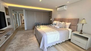 APARTAMENTO FRENTE MAR À VENDA NO CENTRO DE BALNEÁRIO CAMBORIÚ-SC